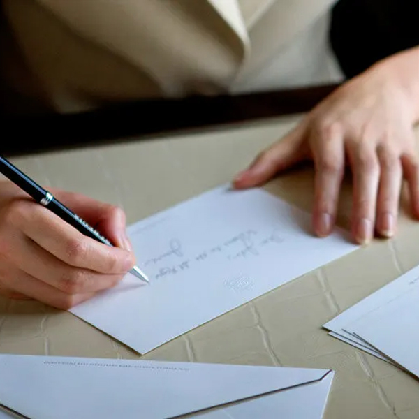 一对一沟通，确保需求精准理解与高效响应